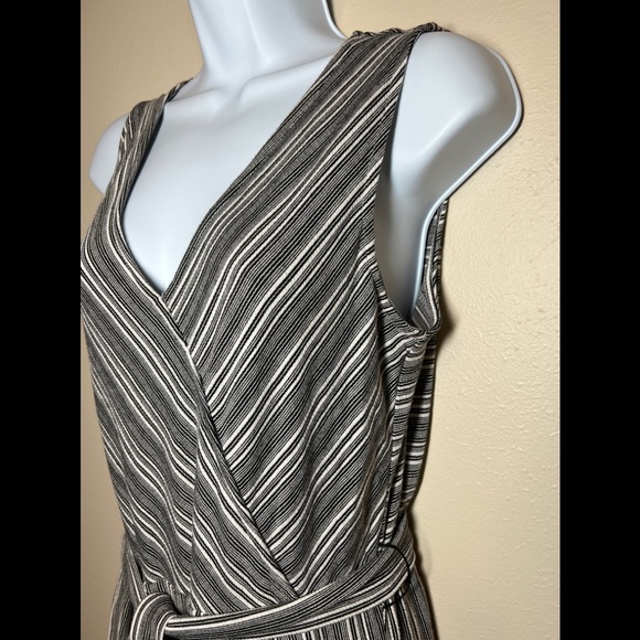 Eyeshadow black and white striped Romper size Large - Picture 2 of 13